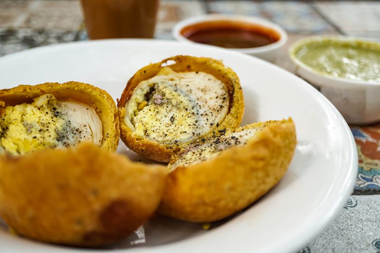 Anda pakoda cut in halves